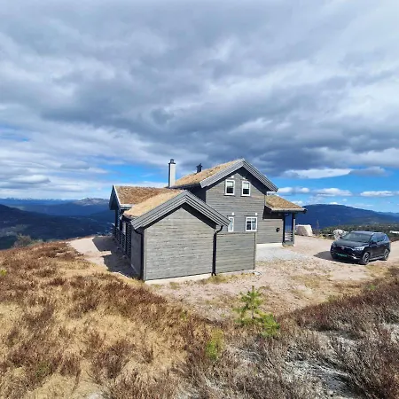 Casa vacanze Mountain With Sauna & Scenic Views *