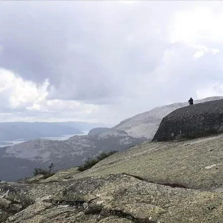 Mountain With Sauna & Scenic Views *